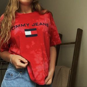 Tommy tie-dye shirt